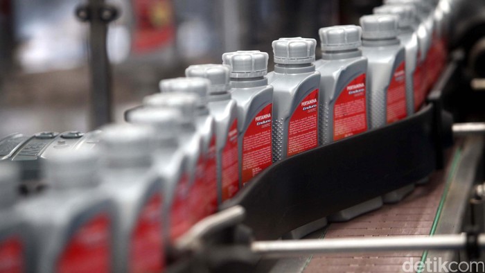 Ini Alasan Mobil Lawas Perlu Oli yang Lebih Kental