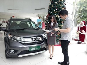 Perang DP dan Diskon Mobil di GIIAS Surabaya