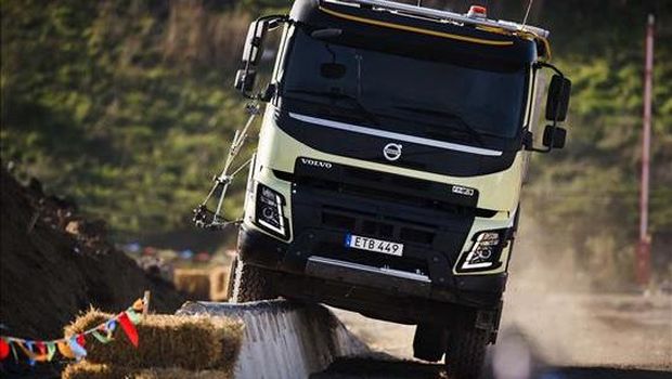 Fitur Canggih Truk Swedia, Bisa Ngecek BBM sampai Deteksi Lokasi