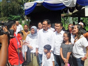 Tak Nyoblos, Calon Wali Kota Depok Dimas Oky Pantau TPS-TPS