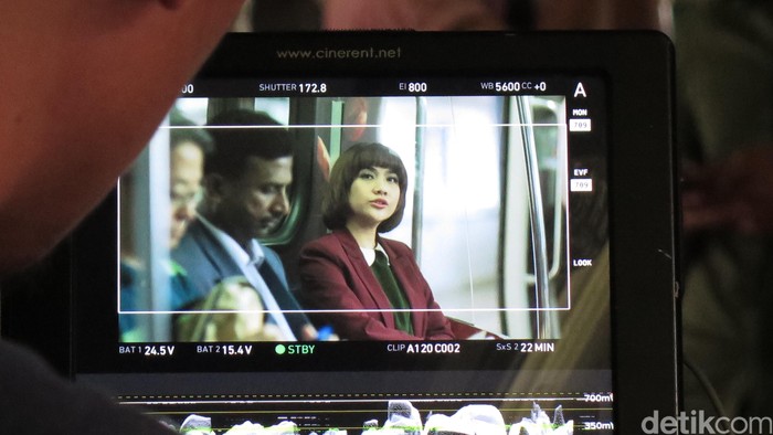 Bunga Citra Lestari saat melakukan syuting film My Stupid Bos di Kuala Lumpur, Malaysia