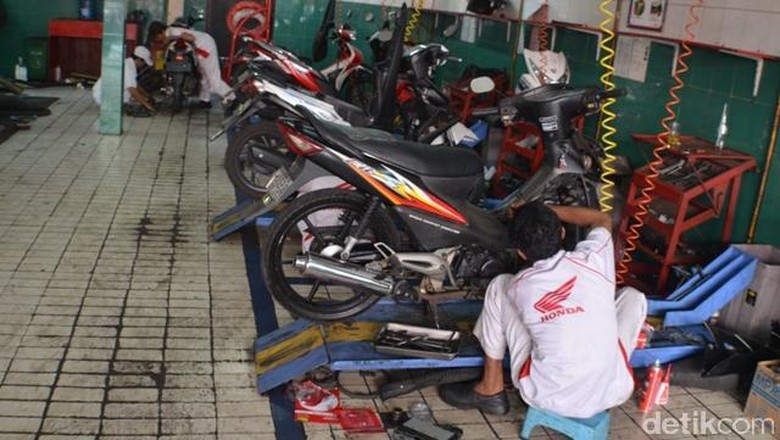 Bengkel resmi Honda Foto: Aris Ginanjar Bengkel resmi Honda Foto: Aris Ginanjar