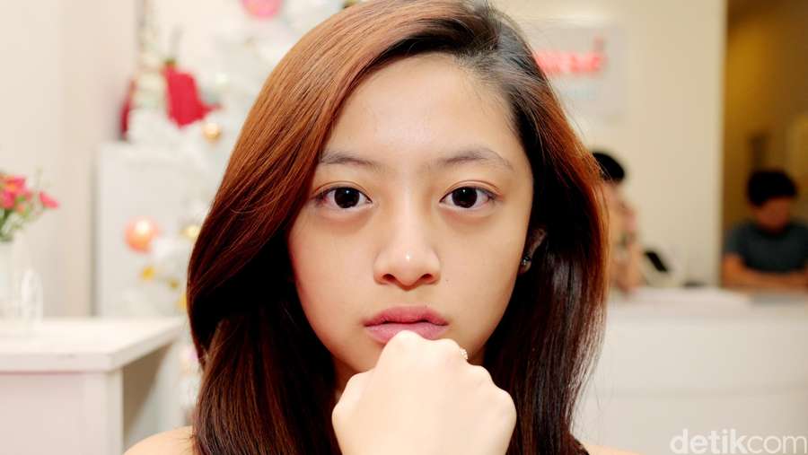 Begini Wajah Natalie Zenn Tanpa Polesan Make-up