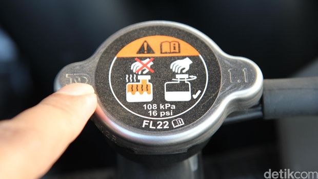 10 Tips Merawat Mobil agar Tetap Awet dan Kinclong