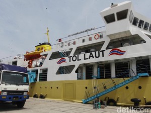 Dukung Program Jokowi, Perusahaan Ini Luncurkan 4 Kapal Tol Laut