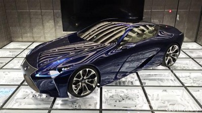 Showroom Mewah Lexus di Dubai