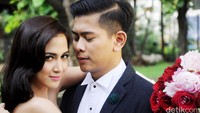Nina dan sang kekasih pun melakukan pemotretan dengan lancar. Pool/Ismail/detikFoto.
