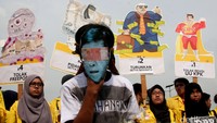 Pada puncak kekuasaannya sebagai Ketua DPR, pada Desember 2015, ia terjerat skandal “Papa Minta Saham”—dalam sebuah rekaman, ia diduga menuntut 20% saham Freeport Indonesia. Kasus ini memicu kecaman luas dan berujung permintaan maaf serta pengunduran dirinya sebagai Ketua DPR. (Lamhot Aritonang/detikcom)