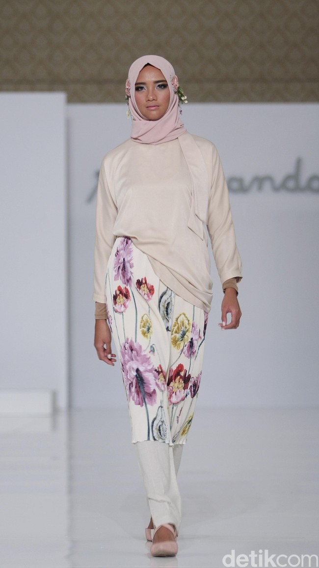 Ria Miranda Trunk Show 2016 Classifo at The Hall Lt.8 Senayan City. Jakarta. [Foto: Mohammad Abduh/Wolipop]