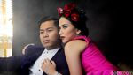 Kemesraan Nina Zatulini dan Calon Suami di Foto Prewedding