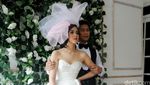 Berbaju Pengantin, Nina Zatulini Intim dengan Calon Suami