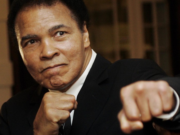 Jab Muhammad Ali dan Serangan Kareem Abdul Jabbar untuk Trump