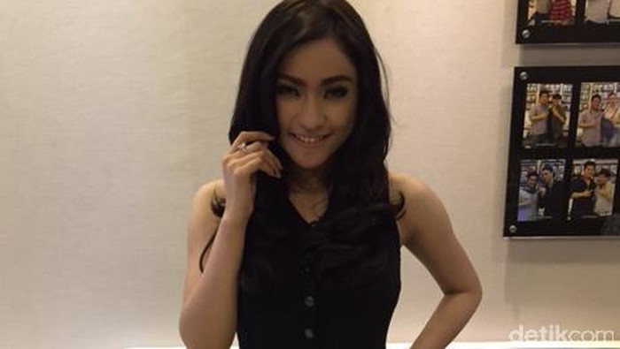 Robby Abbas Sudah Blak-blakan, Amel Alvi Tertawa