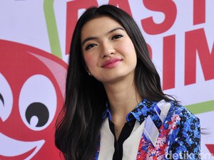 Air Wudu Hingga Vitamin C, Rahasia Cantik Raline Shah di Usia 31 Tahun