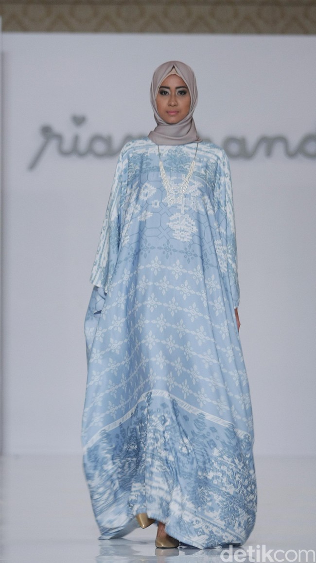 Ria Miranda Trunk Show 2016 Classifo at The Hall Lt.8 Senayan City. Jakarta. [Foto: Mohammad Abduh/Wolipop]