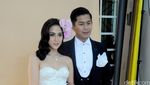 Berbaju Pengantin, Nina Zatulini Intim dengan Calon Suami