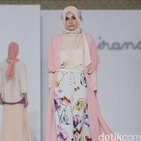 Ria Miranda Trunk Show 2016 Classifo at The Hall Lt.8 Senayan City. Jakarta. [Foto: Mohammad Abduh/Wolipop]