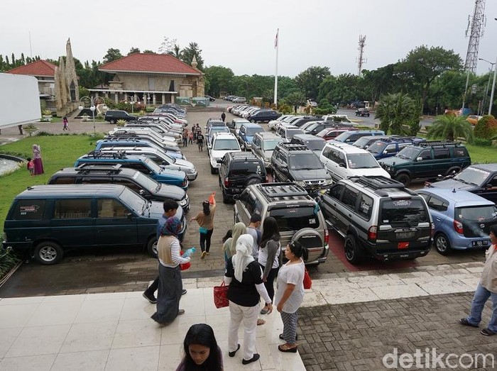 Isuzu Panther Incar Segmen Innova