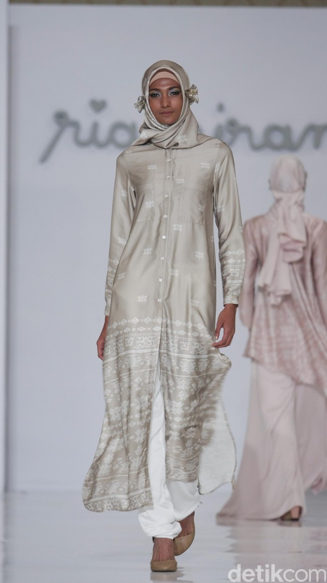 Ria Miranda Trunk Show 2016 Classifo at The Hall Lt.8 Senayan City. Jakarta. [Foto: Mohammad Abduh/Wolipop]