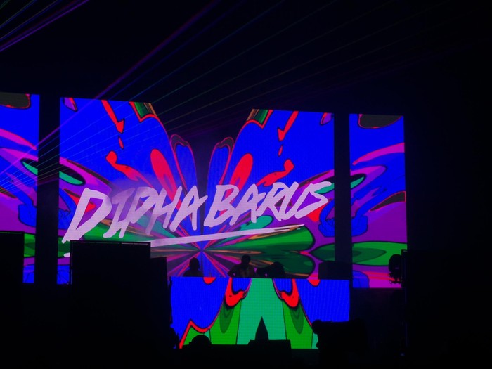 Getarkan DWP 2015, Dipha Barus Gandeng Rinni Wulandari