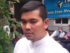 Sebelum Meninggal Ayahanda Indra Bekti Minta Pakaian Ihram