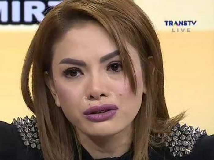 Saat Nikita Mirzani Diperiksa di Mabes, Samuel Rizal Cemas