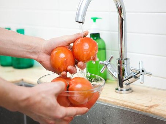 Yuk Ramai-ramai Makan Tomat, Ini Daftar Khasiatnya