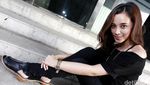 Angie Mulligan, si Manis yang Makin Eksis