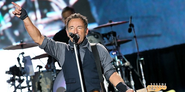 Musisi Bruce Springsteen mengasuransikan pita suaranya senilai USD6 juta atau sekitar Rp 86,2 miliar. Foto: HuffingtonPost