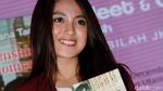 Nabilah JKT48 Manis Bergigi Gingsul