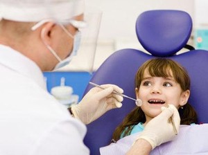 Cara-cara Ini Bisa Bantu Atasi Anak yang Takut ke Dokter Gigi