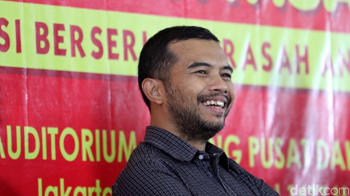 Koordinator ICW Adnan Topan Husodo