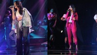 Isyana Sarasvati tampil membawakan lagu Keep Being You, disusul Raisa dengan hits Bye Bye.