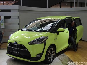 Setelah Diluncurkan di IIMS, Sienta Digilir ke Diler-diler Toyota