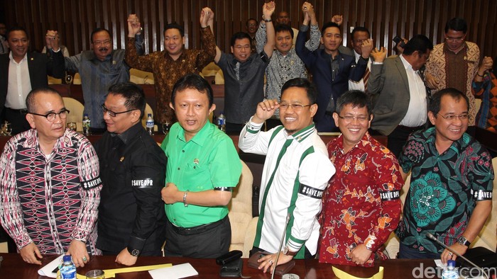 Bila MKD Mengecewakan, Ruhut: Ganti DPR Jadi Dewan Perwakilan Golkar