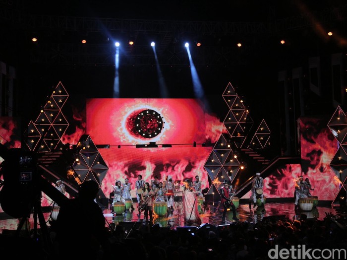 Pengakuan Maaf Mulan Terhadap Maia, Kemeriahan 14 Tahun Transmedia