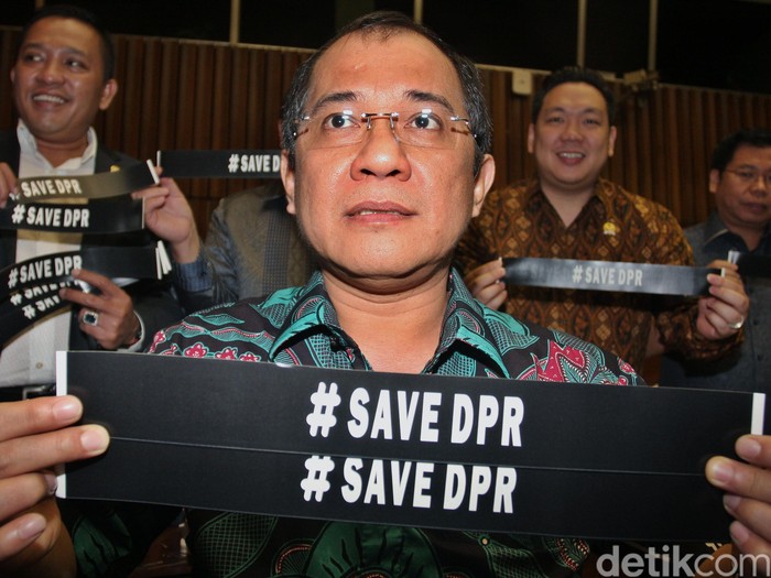 Jelang Putusan MKD, Akbar Faizal: Jaga Anggota Fraksi Anda!