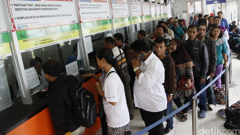 Penumpang Membeludak, PT KAI Daop IV Semarang Tambah 7 KA 