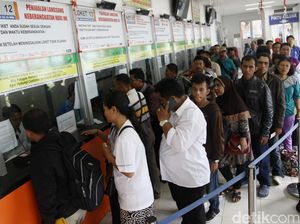 Penumpang Membeludak, PT KAI Daop IV Semarang Tambah 7 KA Lebaran