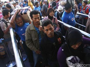 Mudik Pakai Kereta Api Lebih Praktis dengan e-Boarding Pass