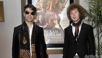 Bersama dengan penyanyi pendatang baru bernama Andini, Arkarna mengisi soundtrack Bulan Terbelah Di Langit Amerika. Pool/Noel/detikFoto.