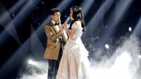 Selain Sheila On 7, Raisa juga berduet dengan Afgan lewat lagu Percayalah.