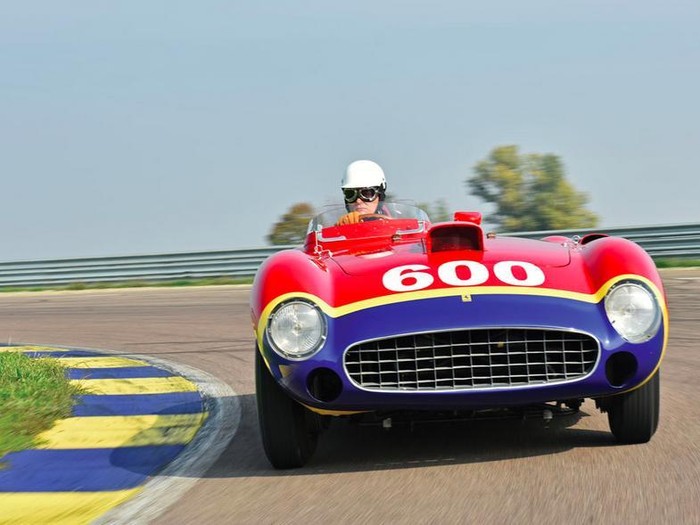 Mobil Balap Ferrari Terjual Senilai Rp 393,5 M!