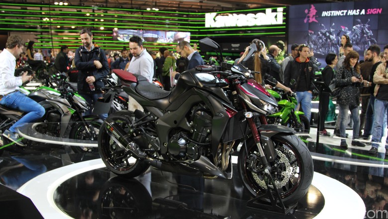 Moge Kawasaki Foto: Dadan Kuswaraharja Moge Kawasaki Foto: Dadan Kuswaraharja