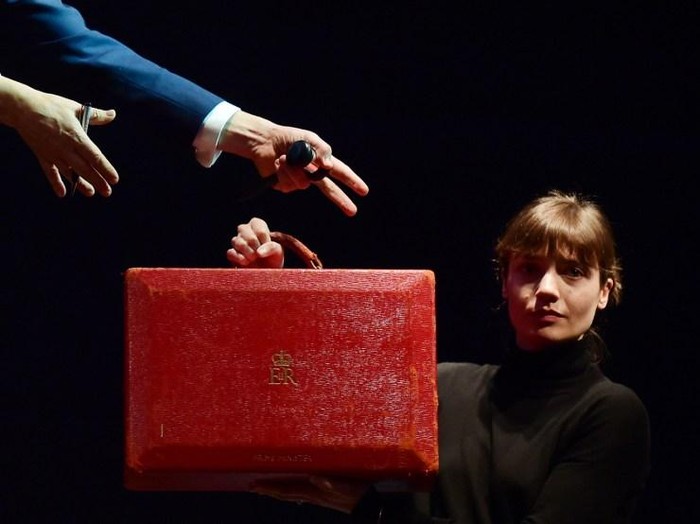 Wow! Koper Merah Milik Margaret Thatcher Terjual Rp 5 Miliar