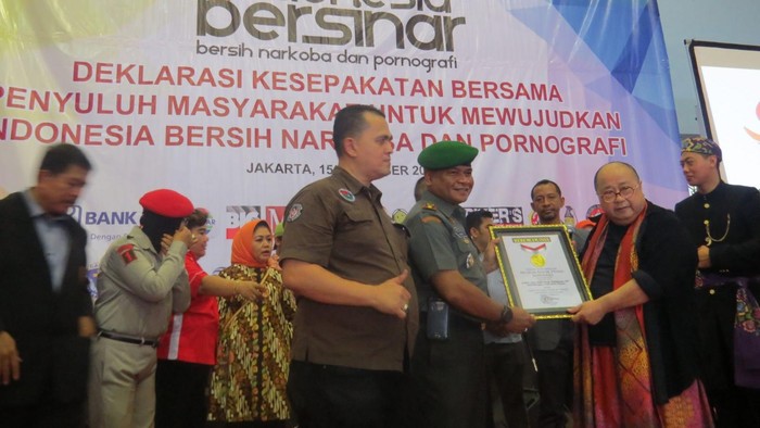 Kodim Jakut Dapat Rekor MURI Melatih Penyuluh Narkoba Terbanyak