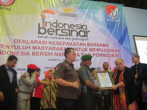 Kodim Jakut Dapat Rekor MURI Melatih Penyuluh Narkoba Terbanyak