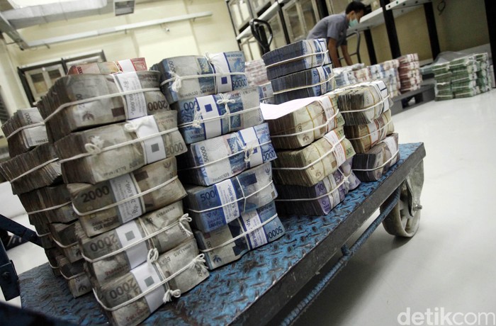 Berantas Korupsi di Bank Hingga Pasar Modal, KPK Rekrut Penyidik dari OJK