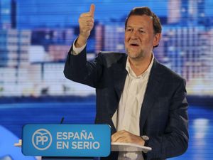 PM Spanyol Tetapkan Pemilu Regional Catalonia Digelar 21 Desember