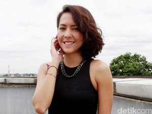 Dalami Peran di Ngenest, Lala Karmela Ikut Ernest Liburan Bareng Keluarga